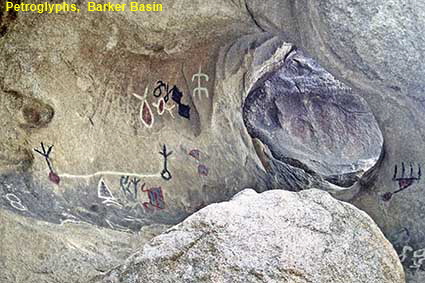  Petroglyphs near Barker Dam, Joshua Tree National Monument, CA, USA