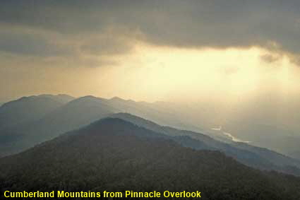 Cumberland Mountains from Pinnacle Overlook, TN, USA