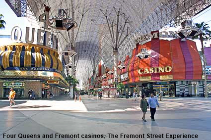 Four Queens and Fremont casinos, The Fremont Street Experience, Las Vegas, NV, USA
