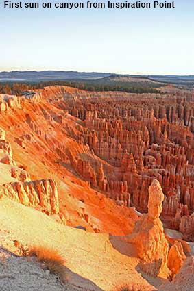  First sun on canyon from Inspiration Point, Bryce Canyon National Park, UT, USA