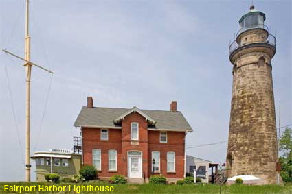  Fairport Harbor Lighthouse (1871), OH, USA