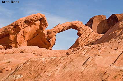Arch Rock, Valley of Fire State Park, NV, USA Arch Rock, Valley of Fire State Park, NV, USA