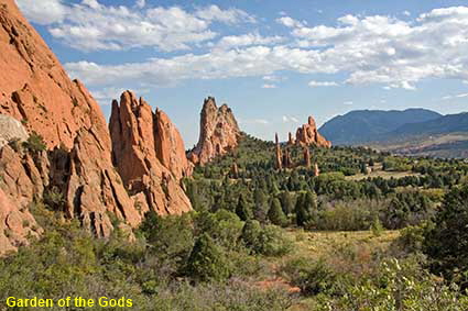  View across Garden of the Gods, Colorado Springs, CO, USA